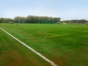 ヤシの実チップを蒔いたサッカー・ラグビー場